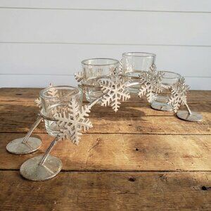 Snowflake Silverplated Arched Candle Holder Christmas Candelabra Snowflakes Vtg